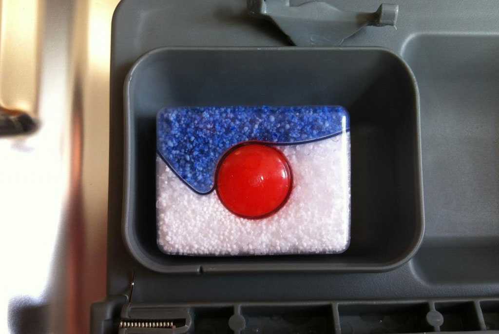 Не растворяется таблетка в посудомоечной машине  Hitachi